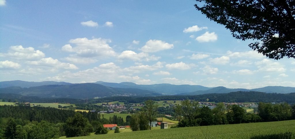 Foto mit Blick auf Teisnach, Böbrach, Bodenmais